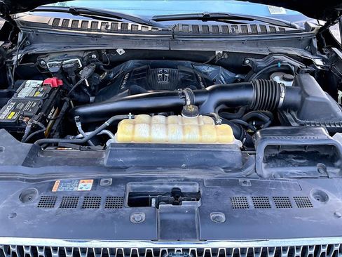 Used 2019 Lincoln Navigator Reserve AWD/4WD image 32