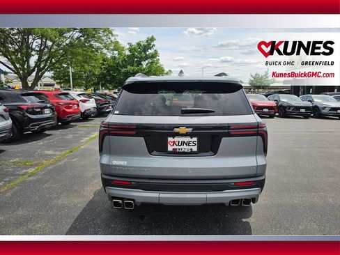 Used 2024 Chevrolet Traverse LT AWD/4WD image 6