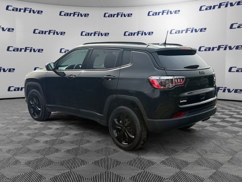 Used 2021 Jeep Compass Latitude AWD/4WD image 3