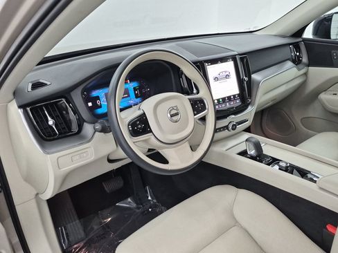 Used 2025 Volvo XC60 T8 Core w/ Protection Package Premier AWD/4WD image 4