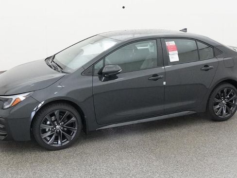 New 2026 Toyota Corolla SE FWD image 2