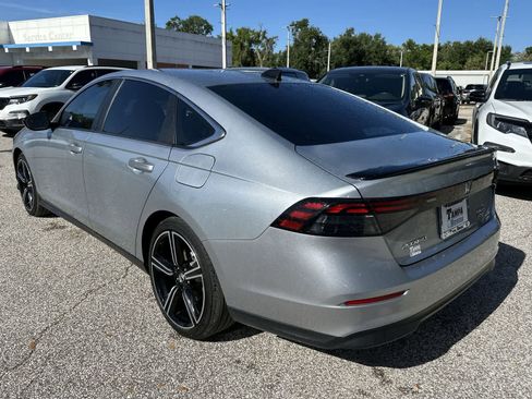 Used 2024 Honda Accord Sport image 6