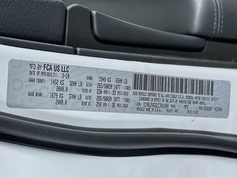 Used 2020 Jeep Grand Cherokee Altitude image 22