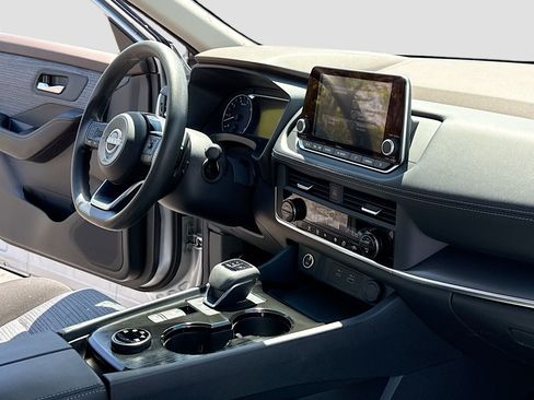 Certified 2023 Nissan Rogue SV AWD/4WD image 5