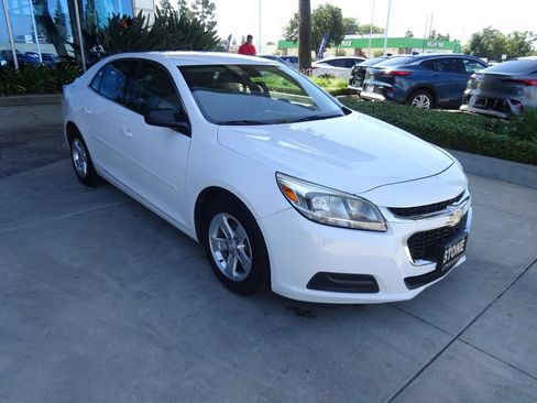 Certified 2015 Chevrolet Malibu LS FWD image 1