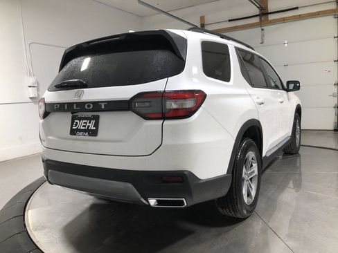 New 2026 Honda Pilot EX-L image 7