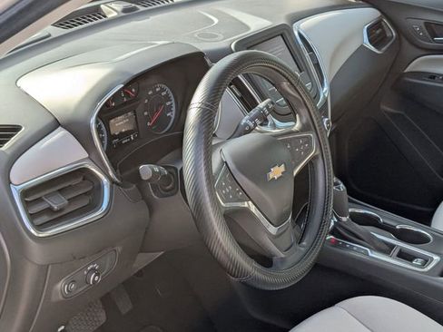 Used 2020 Chevrolet Equinox LS image 7