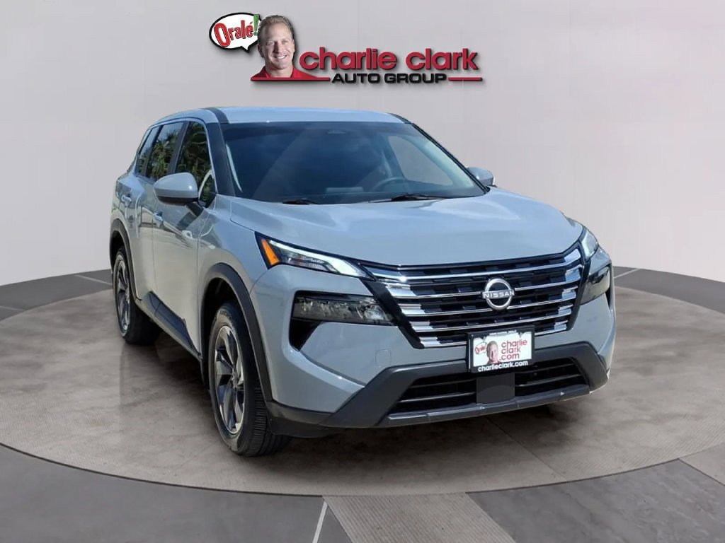 Used 2026 Nissan Rogue SV FWD image 7