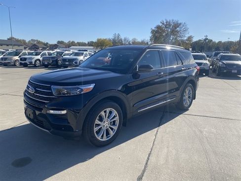 Used 2023 Ford Explorer XLT w/ Equipment Group 202A image 1