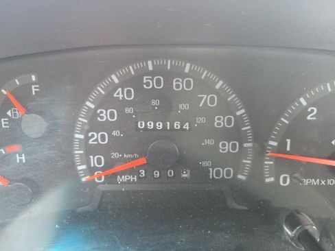 Used 1998 Ford F150 XLT image 24