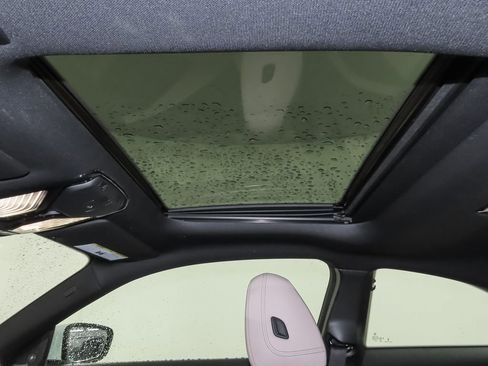 Used 2025 BMW 230i xDrive 230i xDrive w/ M Sport Package image 9