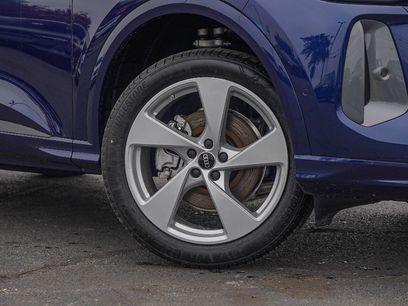 New 2025 Audi Q5 Premium Plus