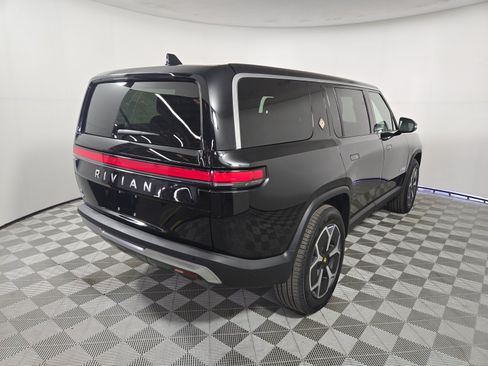 Used 2024 Rivian R1S Adventure AWD/4WD image 5