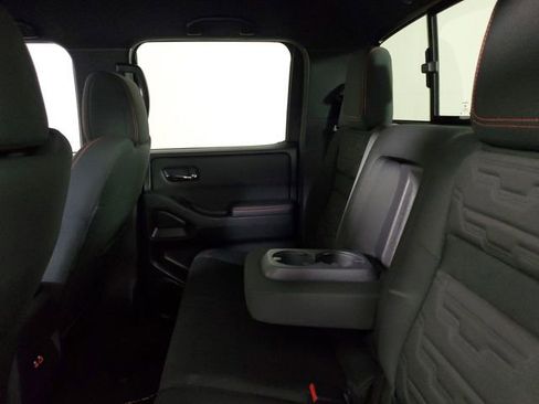 Used 2024 Nissan Frontier Pro-X image 12