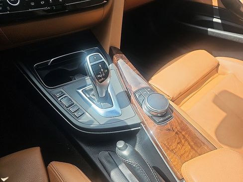 Used 2018 BMW 330i Gran Turismo xDrive AWD/4WD image 24