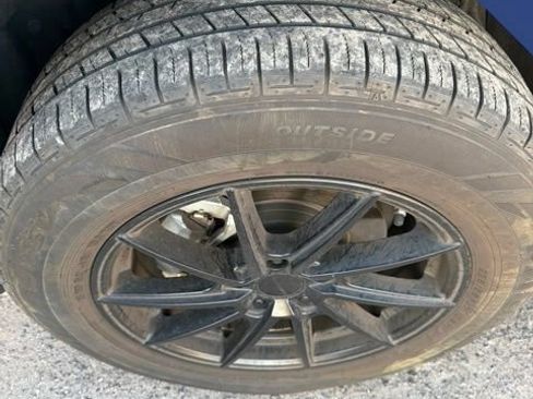 Used 2021 Toyota RAV4 LE w/ Carpet Mat Package (TMS) FWD image 2
