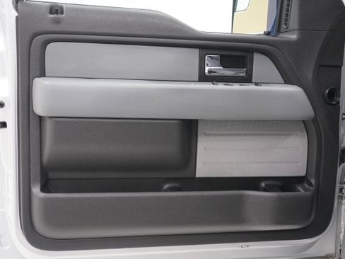 Used 2013 Ford F150 XLT w/ Luxury Equipment Group image 16