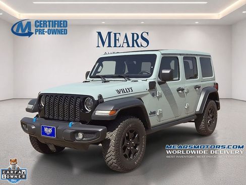Used 2023 Jeep Wrangler Unlimited w/ Sun & Screen Package AWD/4WD image 1