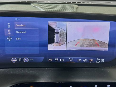 Certified 2025 Buick Enclave Avenir image 12