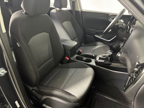 Used 2024 Kia Soul EX image 27