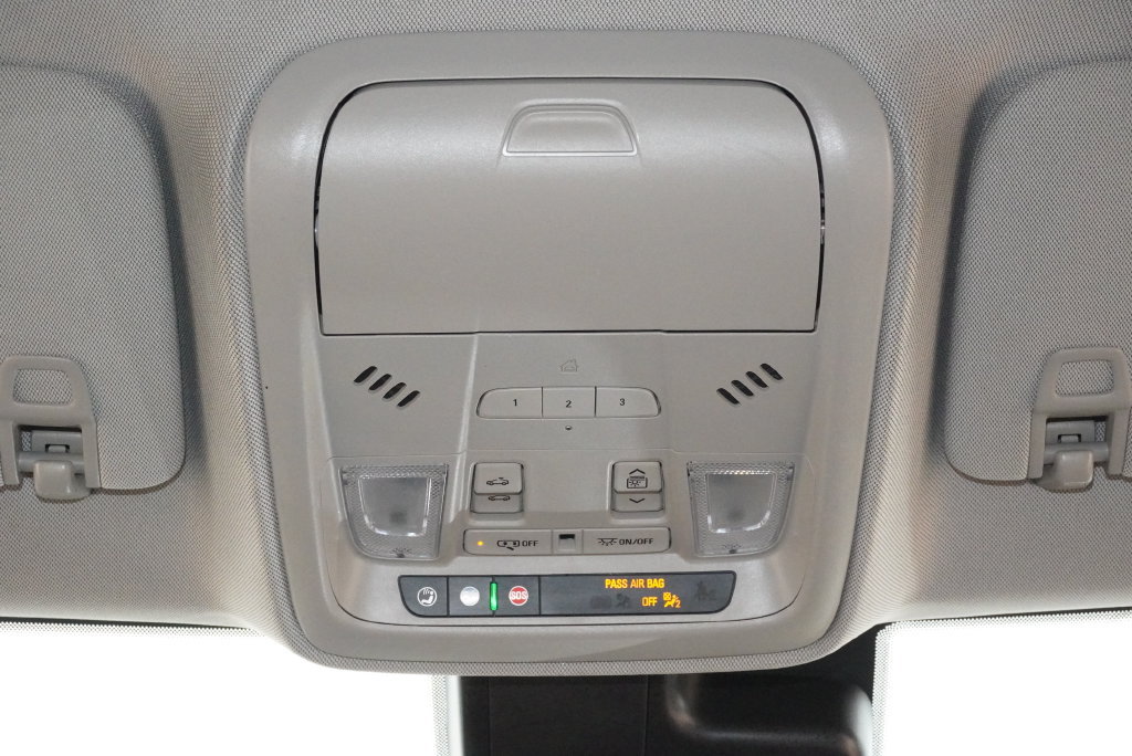 Used 2023 Cadillac XT4 Luxury w/ Cold Weather Package FWD image 20