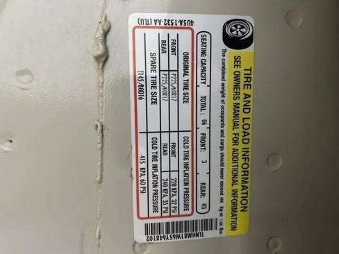 Used 2005 Lincoln Town Car Signature image 91