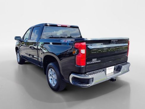 Used 2025 Chevrolet Silverado 1500 LT image 3