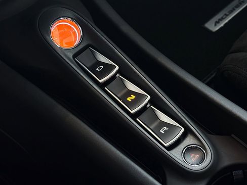 New 2026 McLaren Artura image 26