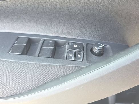 Used 2024 Toyota Corolla LE FWD image 21
