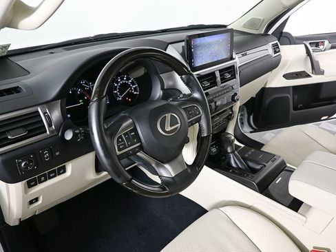 Used 2023 Lexus GX 460 Premium image 5
