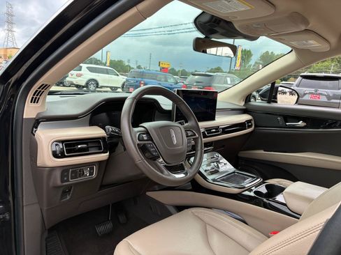Used 2021 Lincoln Nautilus FWD image 14