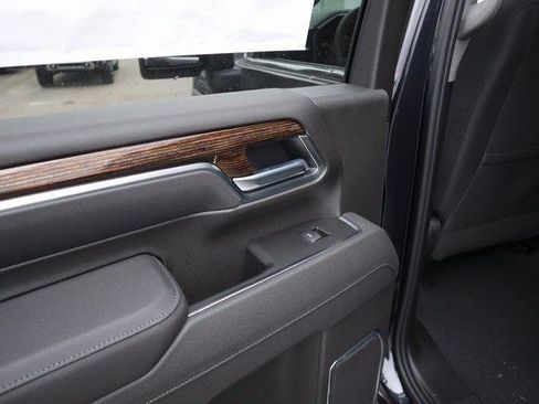 New 2026 GMC Sierra 2500 SLE w/ SLE Value Package; image 16