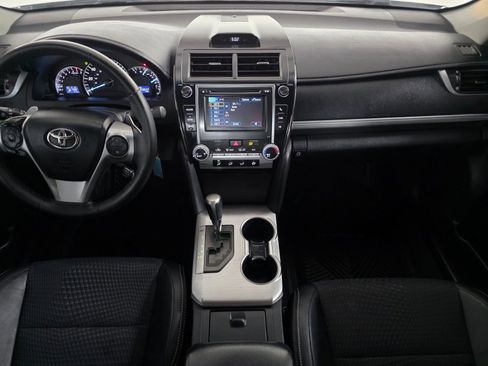 Used 2012 Toyota Camry SE FWD image 25
