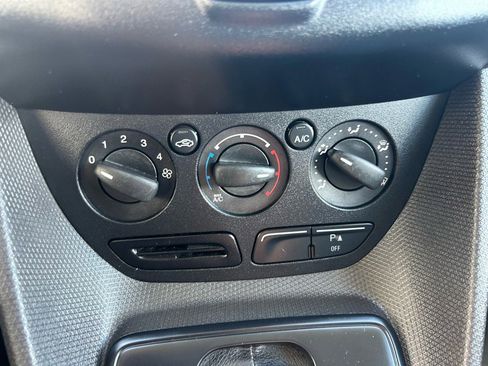 Used 2016 Ford Transit Connect XL image 13