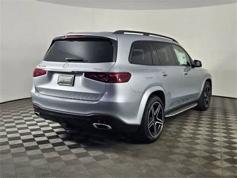 Certified 2025 Mercedes-Benz GLS 450 4MATIC image 5