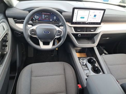New 2026 Ford Explorer Active RWD image 18