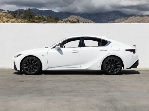 Used 2023 Lexus IS 350 F Sport RWD image 2
