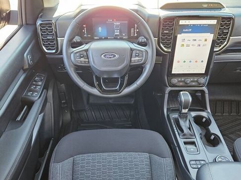 Used 2024 Ford Ranger XLT w/ Technology Package image 9