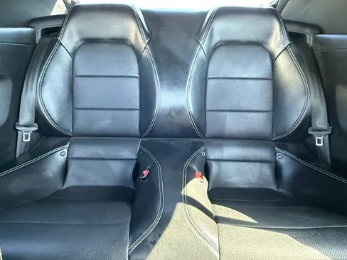 Used 2018 Ford Mustang Premium RWD image 22