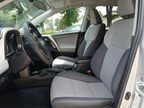 Used 2014 Toyota RAV4 XLE FWD image 18