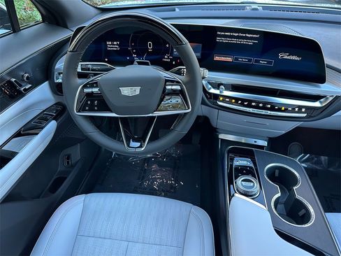 New 2026 Cadillac Lyriq Sport image 17