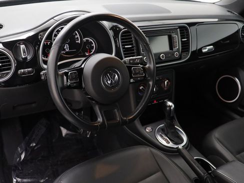 Used 2013 Volkswagen Beetle 2.5 image 6