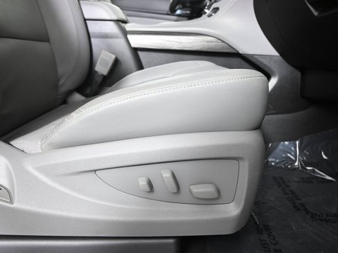 Used 2019 Chevrolet Tahoe LT w/ LT Signature Package image 14