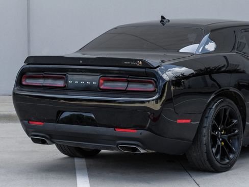 Used 2020 Dodge Challenger R/T Scat Pack w/ Plus Package RWD image 9