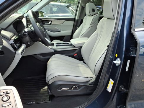 Certified 2026 Acura MDX SH-AWD w/ Advance Package image 23