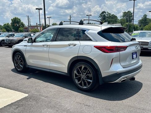 Used 2019 INFINITI QX50 Essential w/ Sensory Package FWD image 6