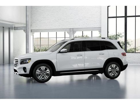 New 2026 Mercedes-Benz GLB 250 4MATIC image 36