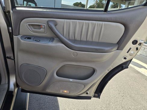 Used 2005 Toyota Sequoia Limited image 14