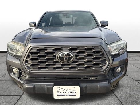 Used 2021 Toyota Tacoma TRD Off-Road image 6