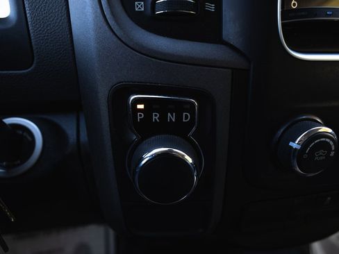 Used 2017 RAM 1500 Tradesman w/ Power & Remote Entry Group image 18